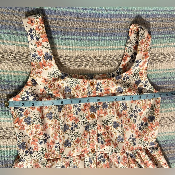 Button-up Floral Dress with Pockets - Picture 9 of 13